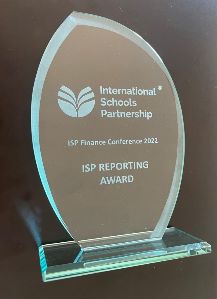 ISP Iberia Finance team was nominated and won the “ISP Reporting Award”